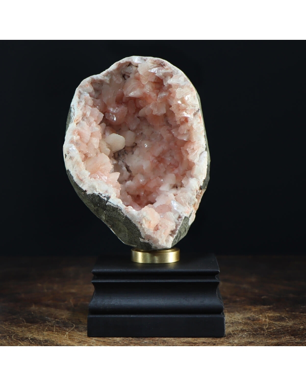 Stilbite and Apophyllite on base
