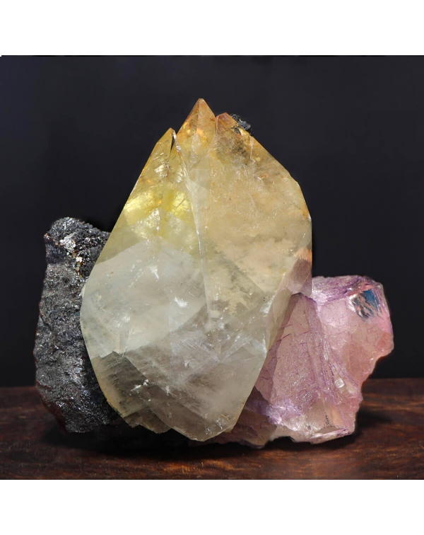 Calcite with Cubic Fluorite and Sphalerite Associa...