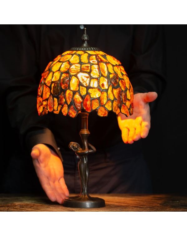 Tiffany table lamp in Amber