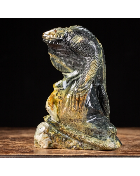 Serpentine Group Iguana Statue