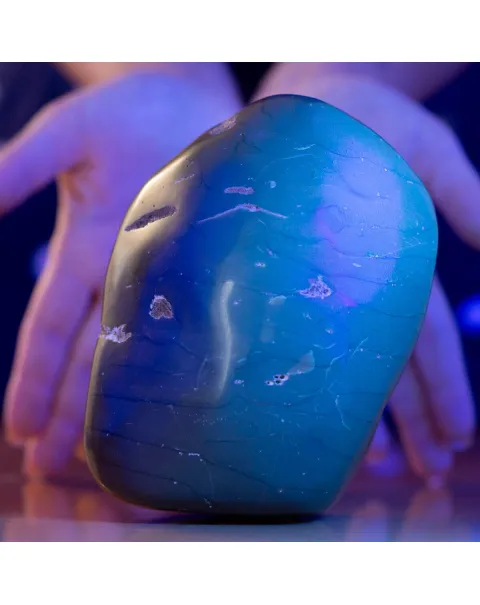Eredità Geologica di Sumatra : Ambra Blu