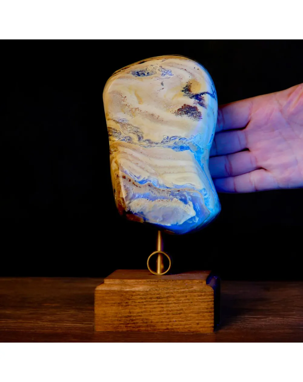 Ambra Fossile di Sumatra: Fluorescenza UV.