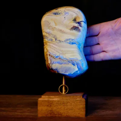 Ambra Fossile di Sumatra: Fluorescenza UV.