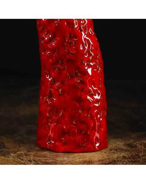 Scultura Corno in Ceramica