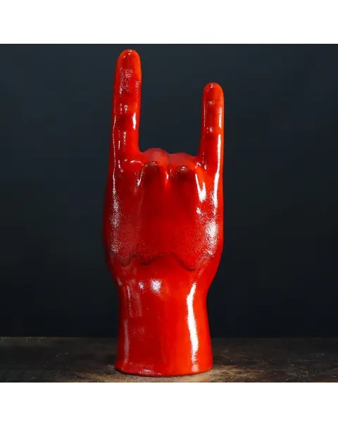 Scultura Mano Cornuta Ceramica