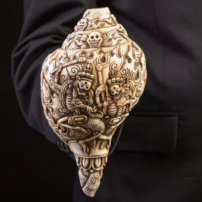 Conchiglia Tibetana intagliata - Shankha.