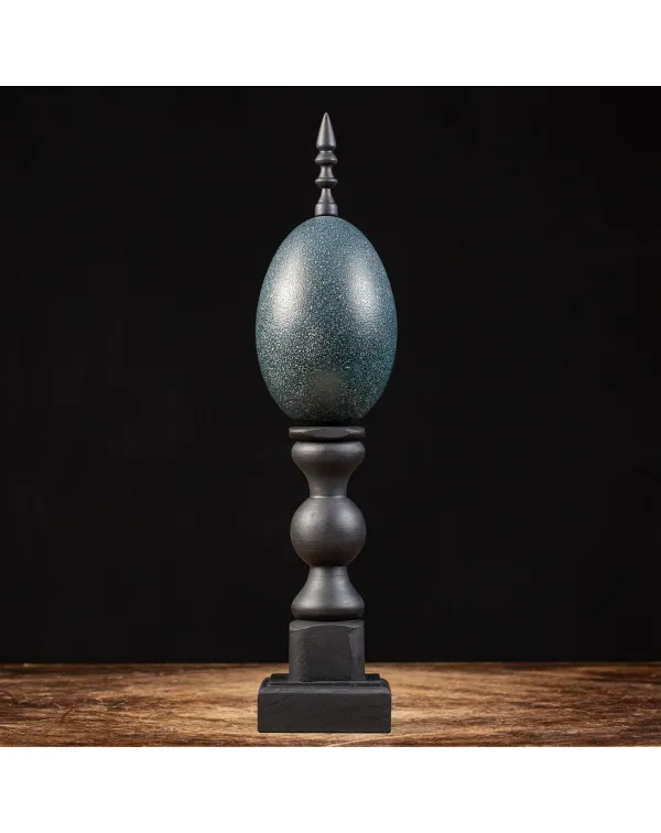 Uovo di Emù su base in legno e ottone