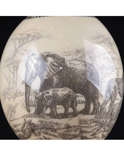 Uovo di Struzzo Decoupage con i Big 5 Maestosità Africane.