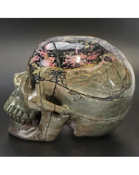 Teschio in Rodonite