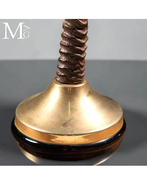 Coppia di Candelabri in Corna di Gazzella con Elementi in Ottone – Anni 1940