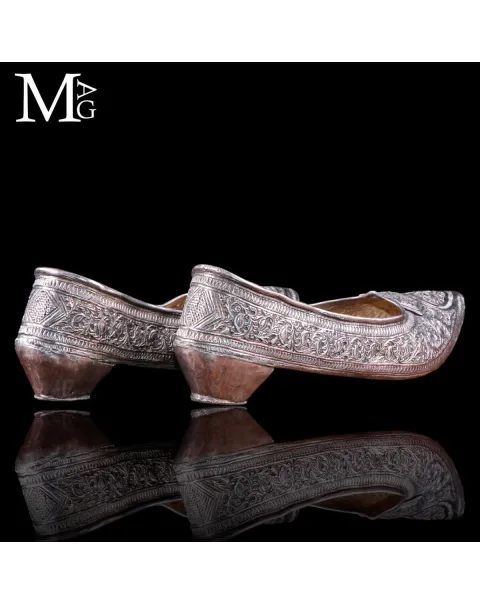 Scarpe da cerimonia in Argento – India circa 1860.