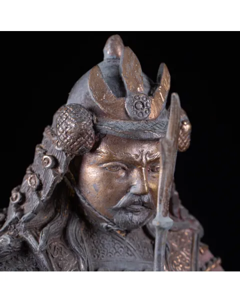 Guerriero Samurai: Statua in Bronzo Era Meiji.