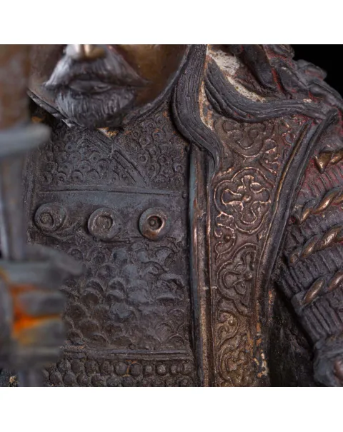 Guerriero Samurai: Statua in Bronzo Era Meiji.