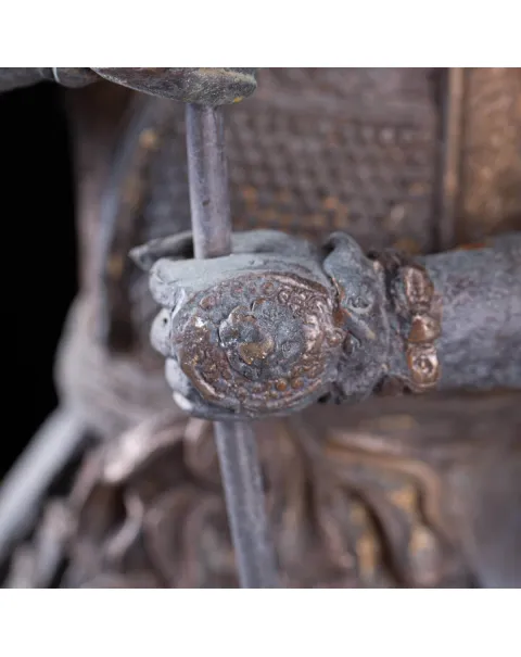 Guerriero Samurai: Statua in Bronzo Era Meiji.