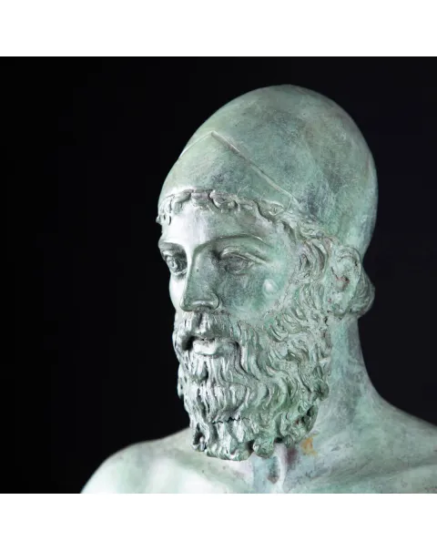 Repliche dei Bronzi di Riace: Maestria Artistica e Tradizione Antica.