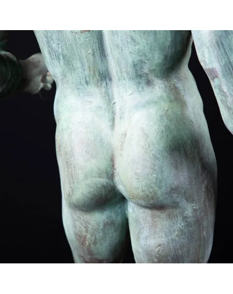 Repliche dei Bronzi di Riace: Maestria Artistica e Tradizione Antica.