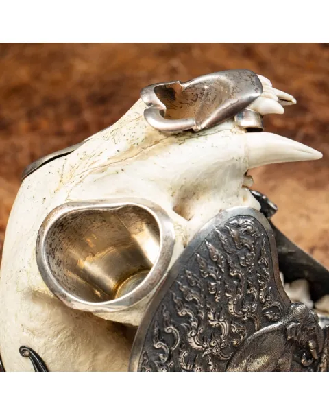 Teschio di Puma con montatura d'argento - Compendio per fumatori