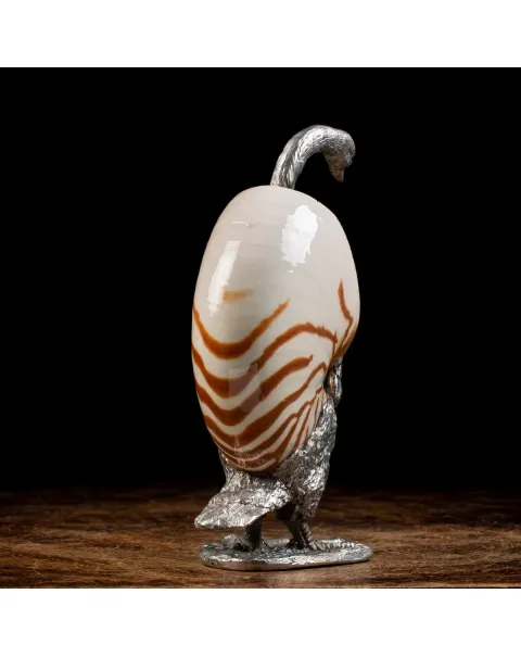 Scultura Cigno su Nautilus Pompilius