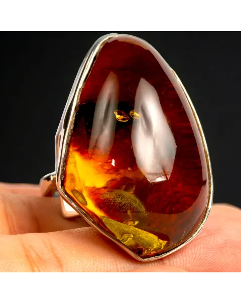Anello Ambra Baltica: Gemma Bicolore.