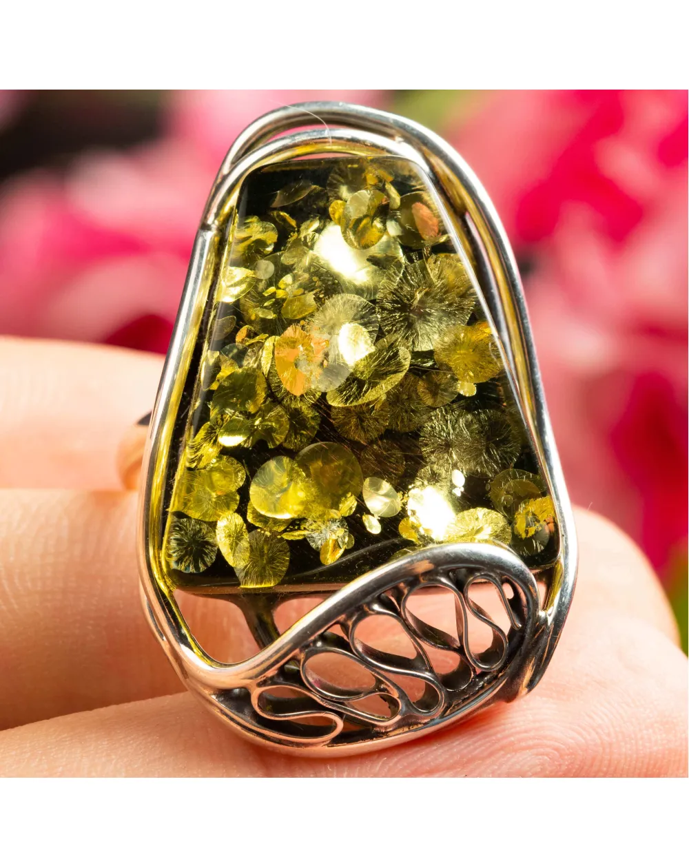 Anello in Argento con Gemma d'Ambra Baltica Verde.