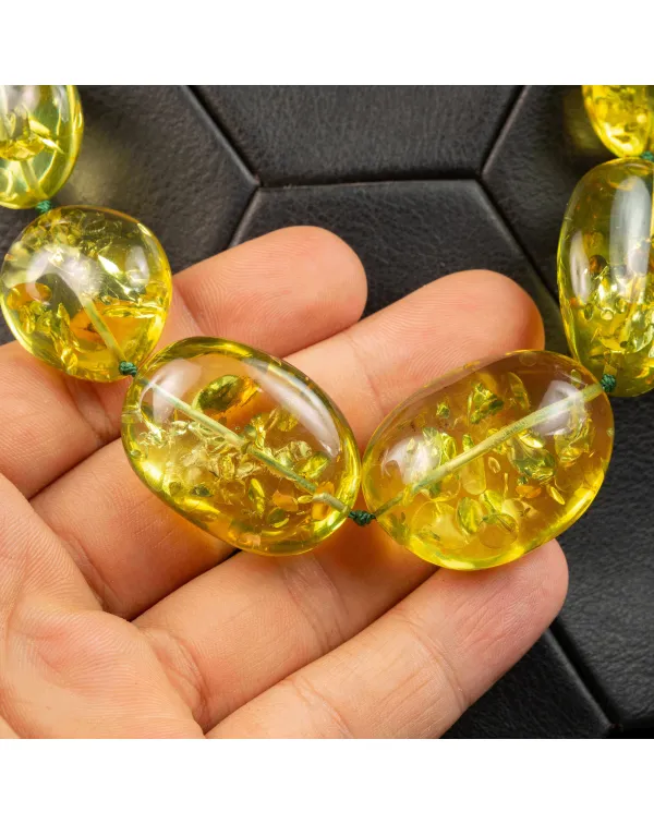 Collana di Ambra Verde Rara: Un Capolavoro di Eleg...