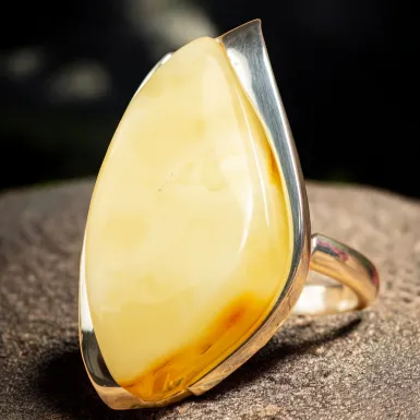 Anello in Argento con Ambra Gialla – Design Unic...