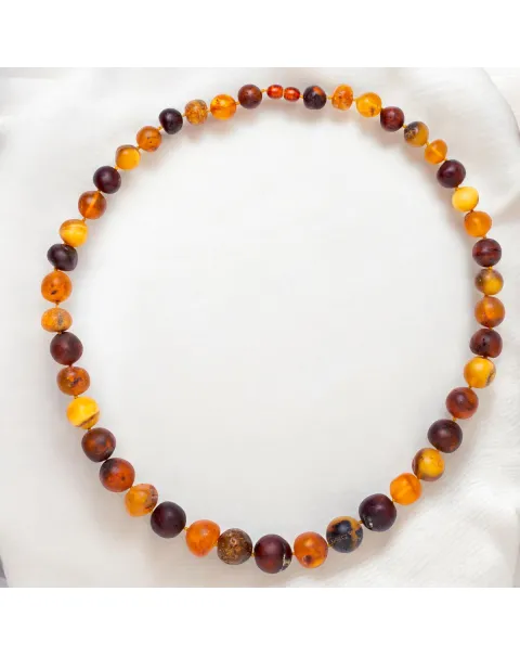 Collana in Ambra Baltica: Eleganza senza Tempo e Storia Millenaria