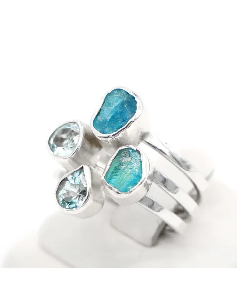Anello con Acquamarina e Apatite Blue