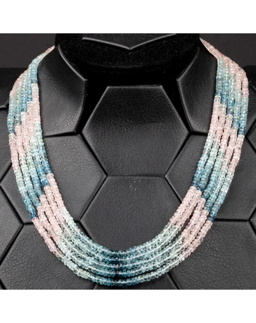 Collier in Berilli Naturali – Acquamarina e Morganite, 320 Carati di Eleganza.