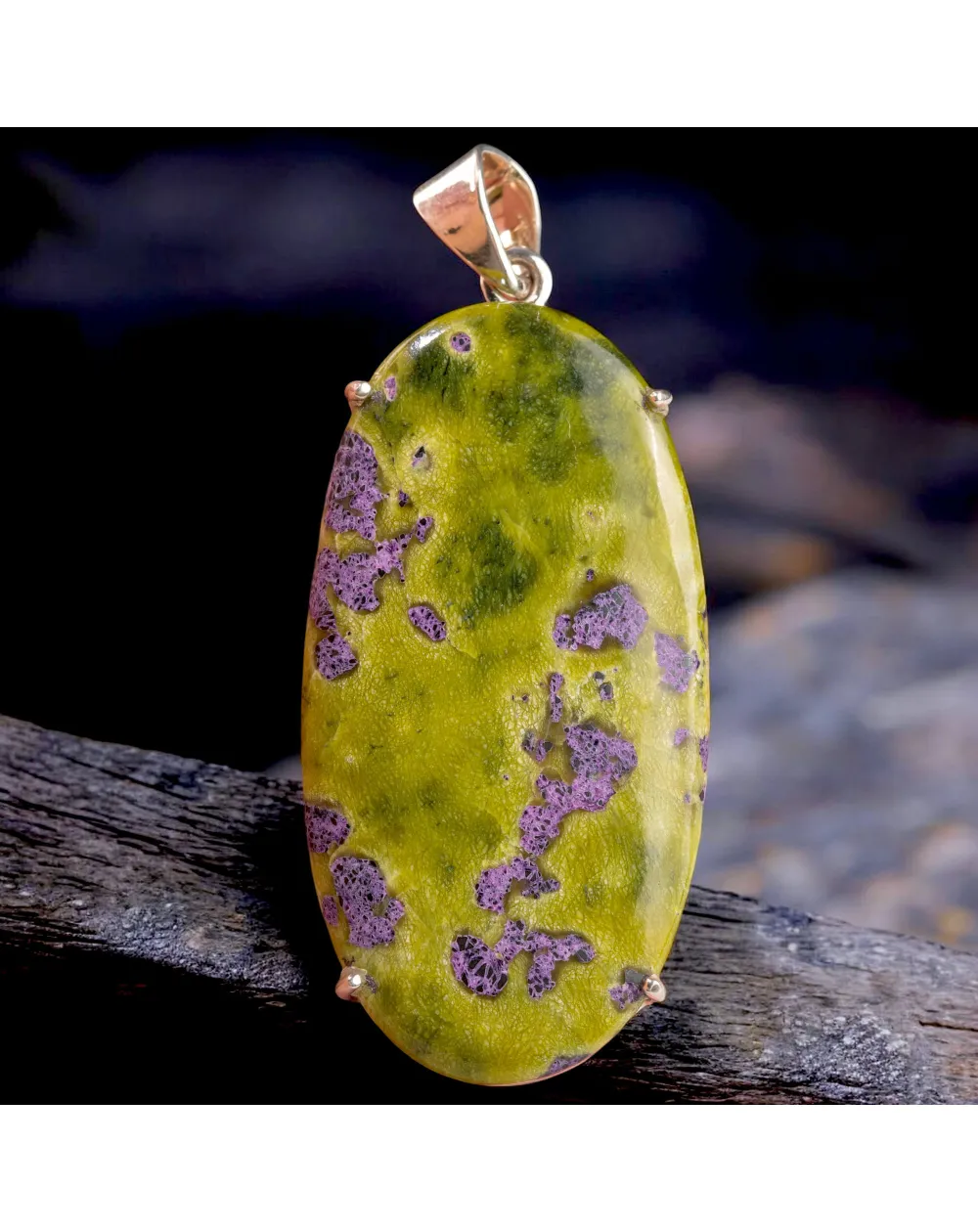 Ciondolo in Argento con Pietra di Atlantisite Australiana.