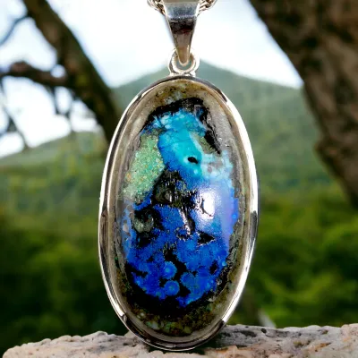 Un Gioiello speciale: Ciondolo in Argento con Azurite.