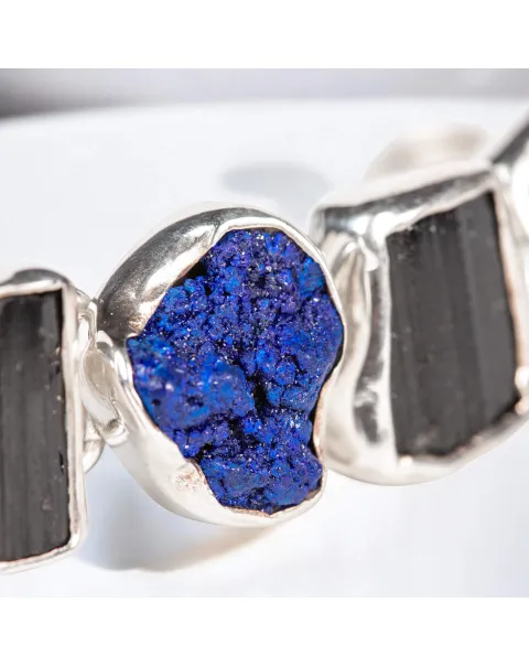 Bracciale in Argento con Azzurrite dei Monti Urali e Tormalina Nera.