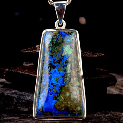Ciondolo in Argento con Azzurrite dei Monti Urali.