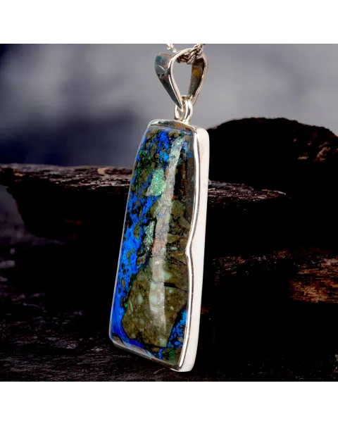 Ciondolo in Argento con Azzurrite dei Monti Urali.