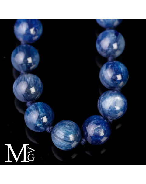 Collana in perle di Cianite africana – Eleganza blu intenso