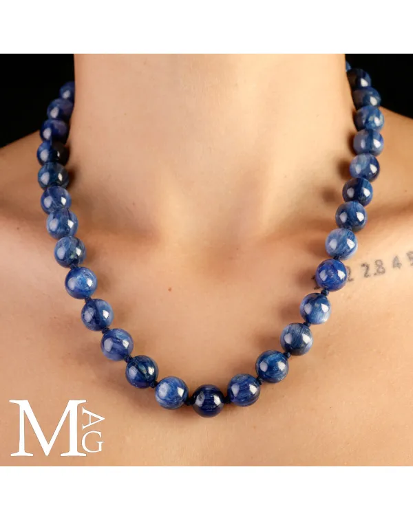 Collana in perle di Cianite africana – Eleganza ...
