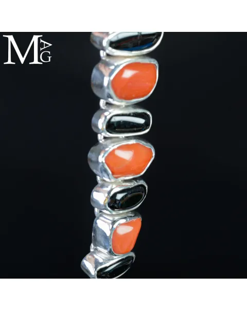 Bracciale Argento con Corallo Rosso e Tormalina Nera.