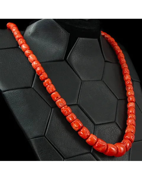 Collana in Corallo Rosso di Sardegna.