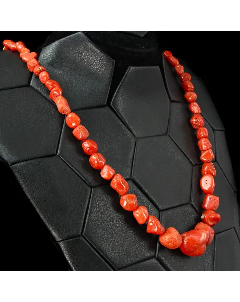Collana in Corallo Rosso di Sardegna.