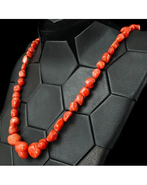 Collana in Corallo Rosso di Sardegna.
