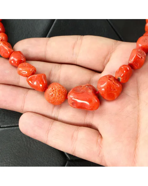 Collana in Corallo Rosso di Sardegna.