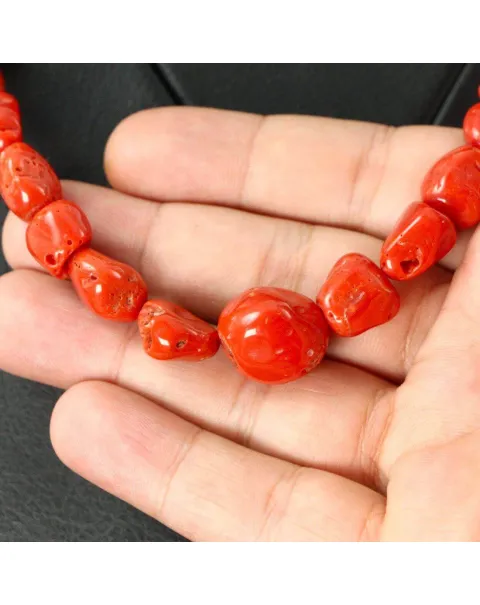 Collana in Corallo Rosso del Mediterraneo.