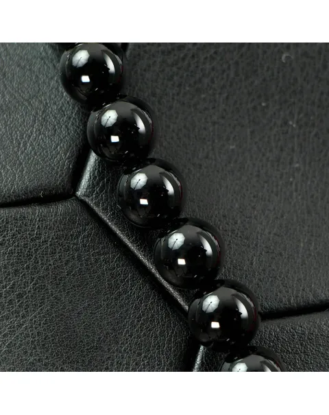 Collana in Corallo Rosso Mediterraneo e Onice Nero – Design a Catena.
