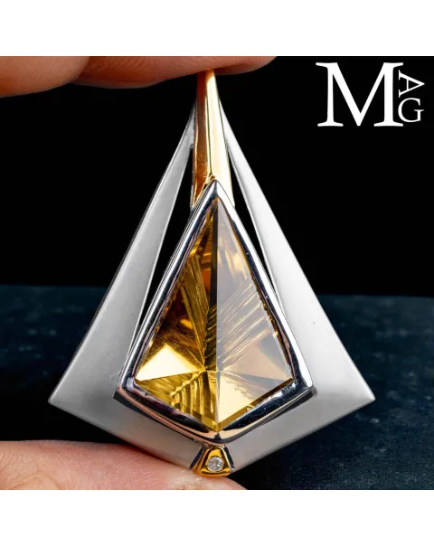 Esclusivo Gioiello in Argento e Oro con Quarzo Citrino Naturale e Diamantino.