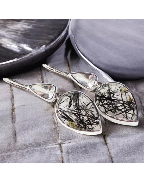 Orecchini in Argento con Quarzo Tormalinato, Quarzo Ialino e Diamanti.