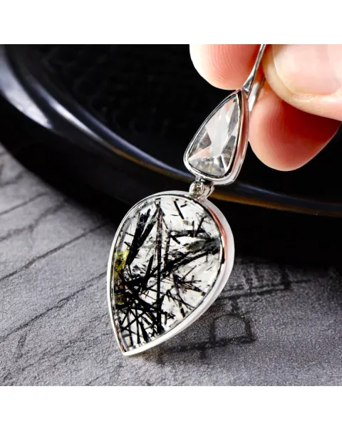 Orecchini in Argento con Quarzo Tormalinato, Quarzo Ialino e Diamanti.