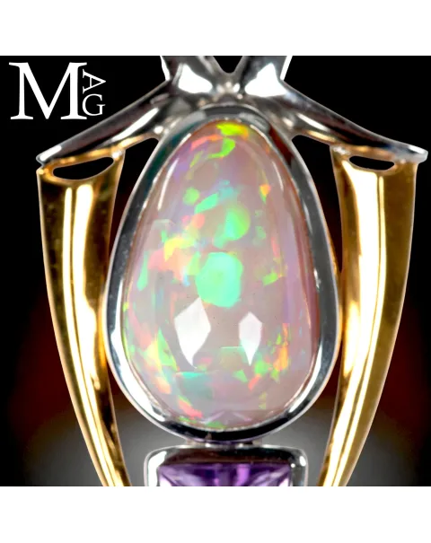 Collier con opale, ametista, smeraldo e diamante – ali in madreperla