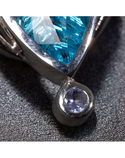 Custode di Luce: Manifestation Quartz - Topazio Swiss Blue - Tanzanite - Smeraldo Colombiano - Diamante.