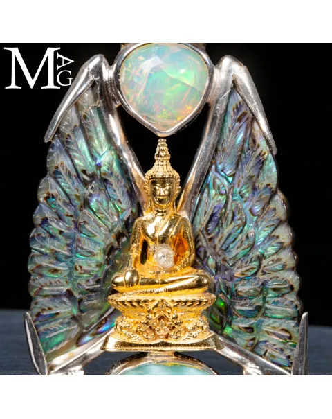 Gioiello in Argento con Buddha, Larimar, Opale, Paua Shell e Diamantino.