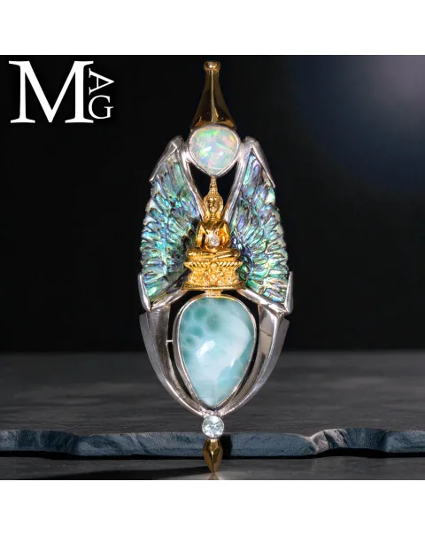 Gioiello in Argento con Buddha, Larimar, Opale, Paua Shell e Diamantino.
